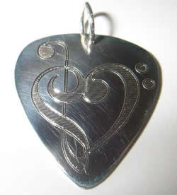 pua claves corazon